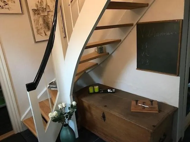 Bed & Kitchen לינה וארוחת בוקר