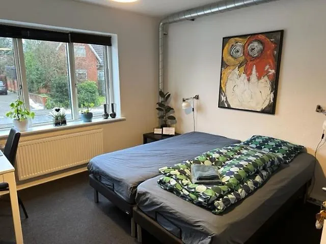 Bed & Kitchen איקסט