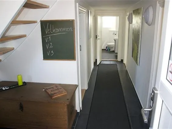 Bed & Kitchen איקסט