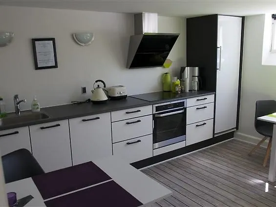 לינה וארוחת בוקר Bed & Kitchen *